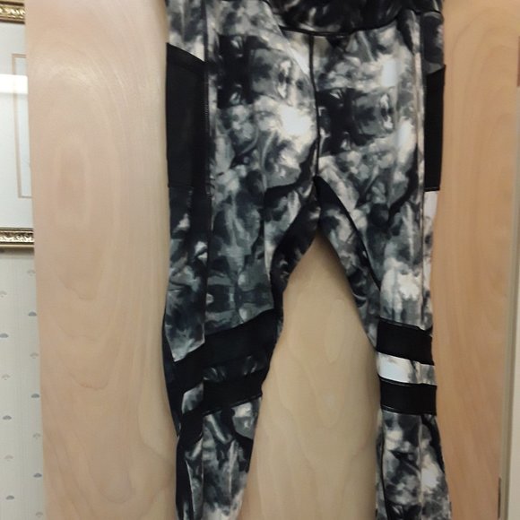 Orag Grey tie die pocket mesh leggings 3X - Picture 11 of 14